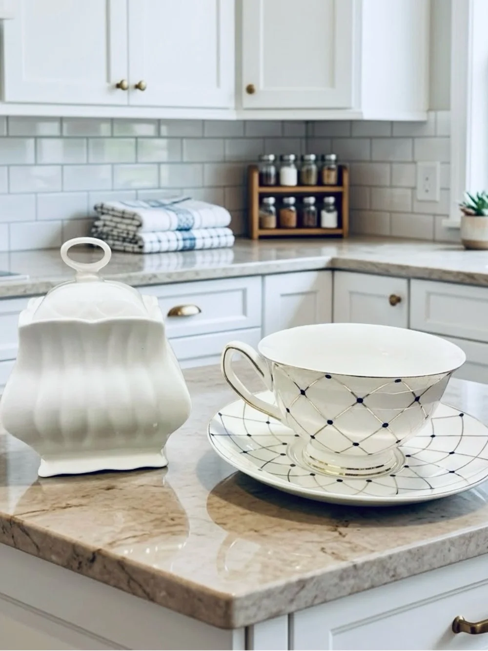 Classic Elegant Graces Teaware